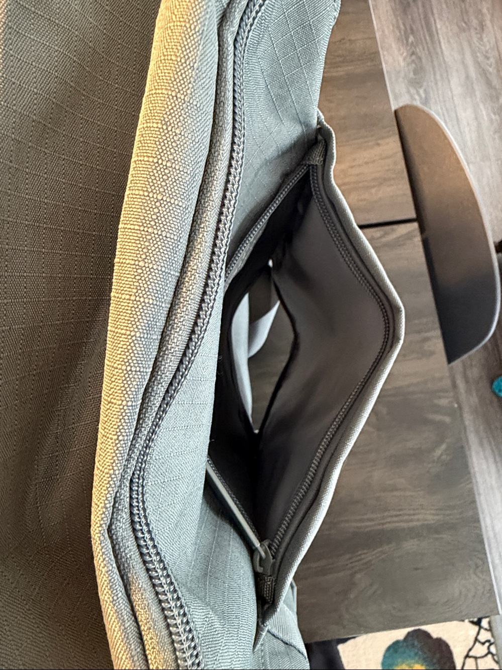 JenniBag Convertible Travel Bag 2.0 – Gray (Excellent Condition) - Picture 12 of 12